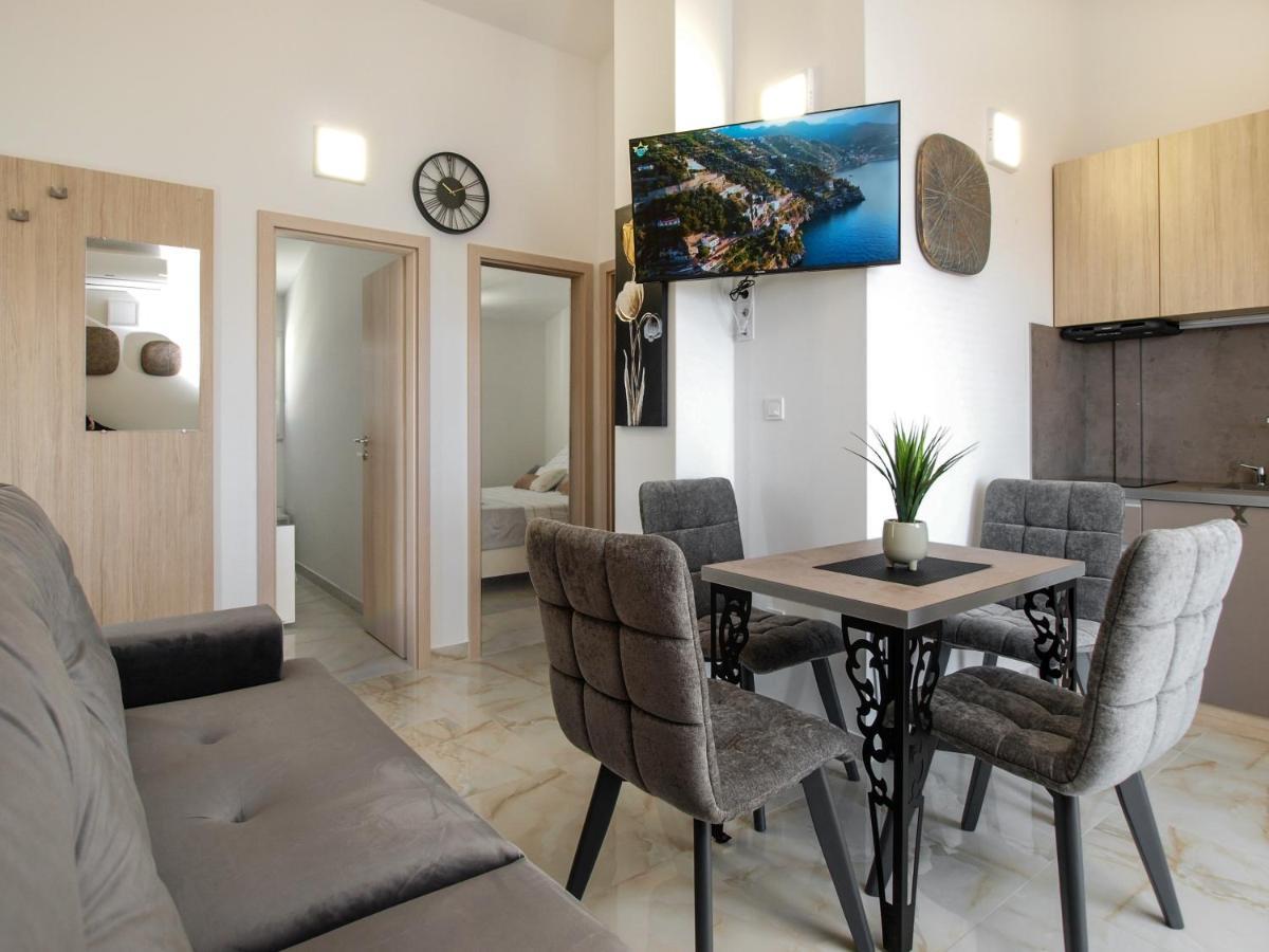 Villa Sirenis Trogir Exteriör bild
