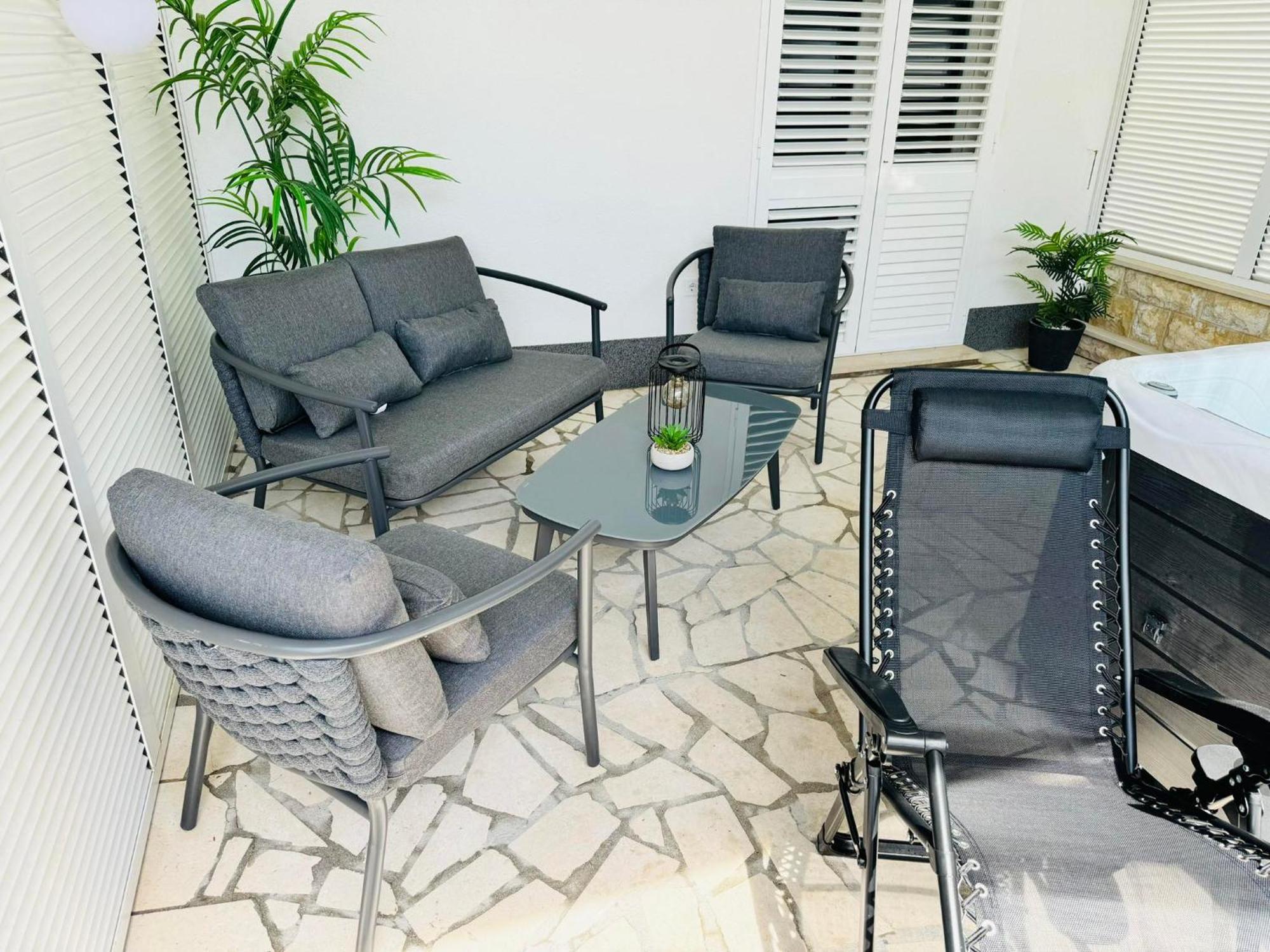 Villa Sirenis Trogir Exteriör bild